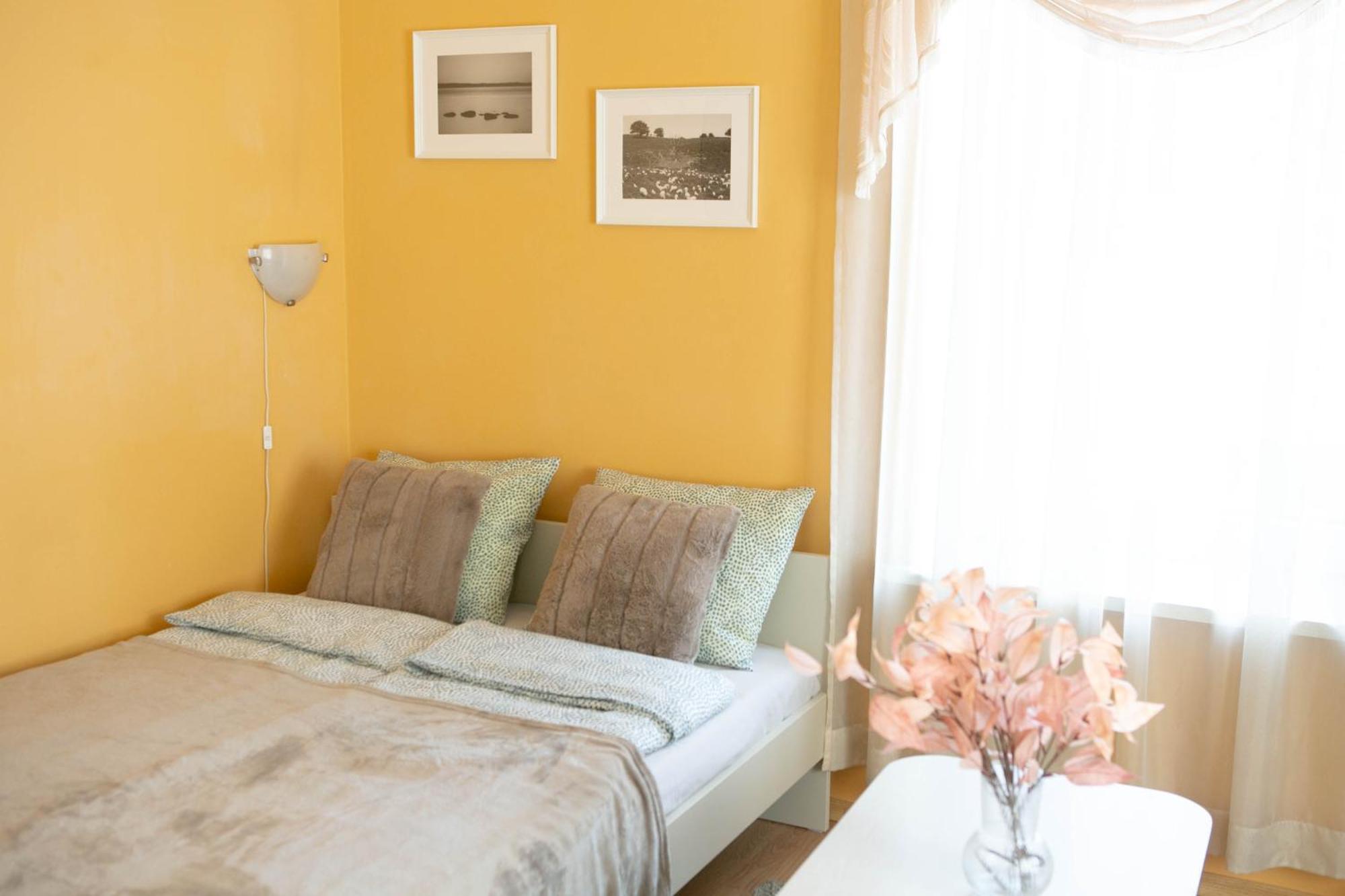 Center Of City Apartments, Bus Station 1Min, Airport 5 Min Tallinn Exterior photo